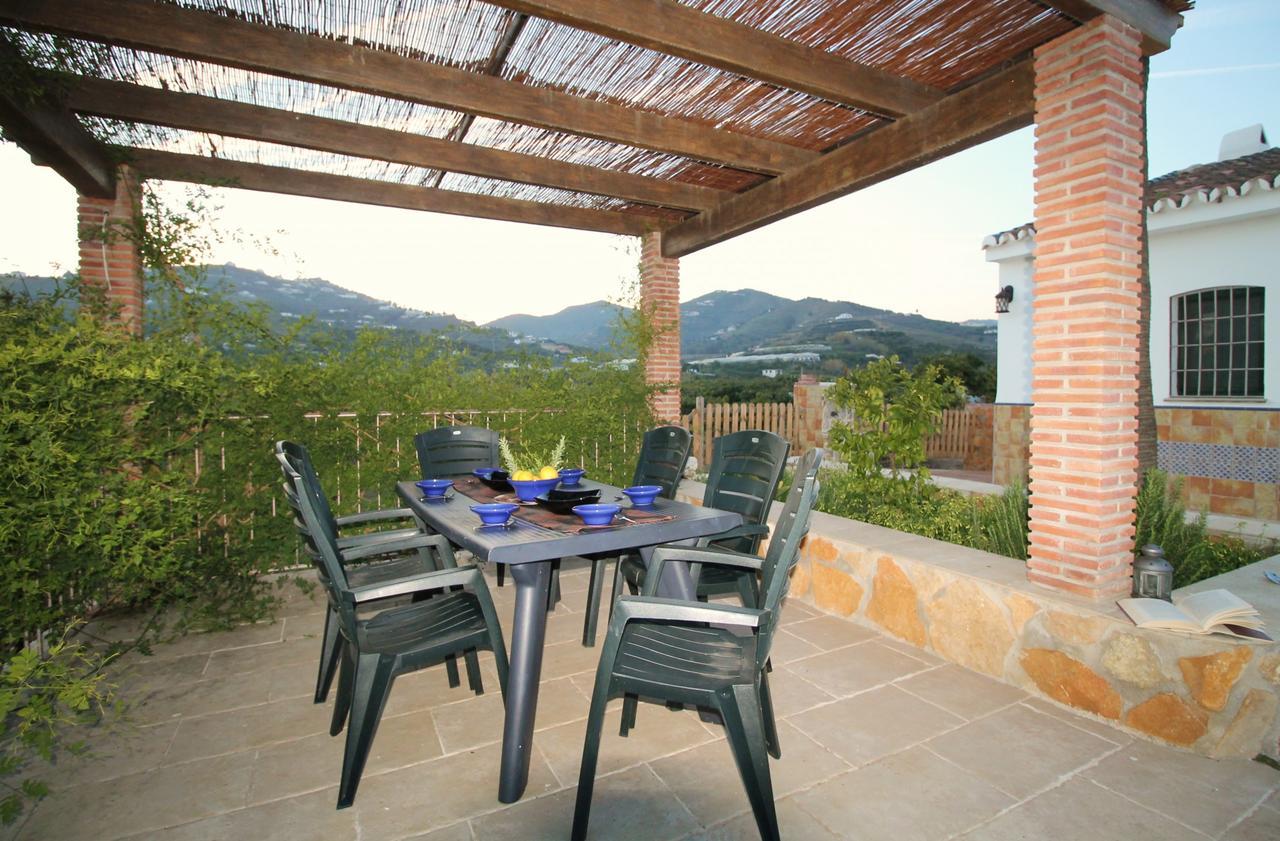 Villa El Crucero With Pool And Jacuzzi Spainsunrentals 1035 Nerja Kültér fotó